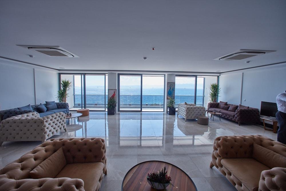 The Nowness Luxury & Adulty Only 4* Çeşme